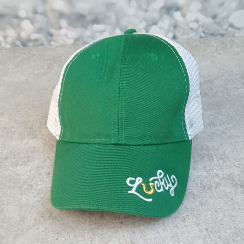 🛍️ 🍒🍀 St. Patrick's Day Lucky Trucker Hat